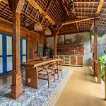 Kubu Kayu Villas